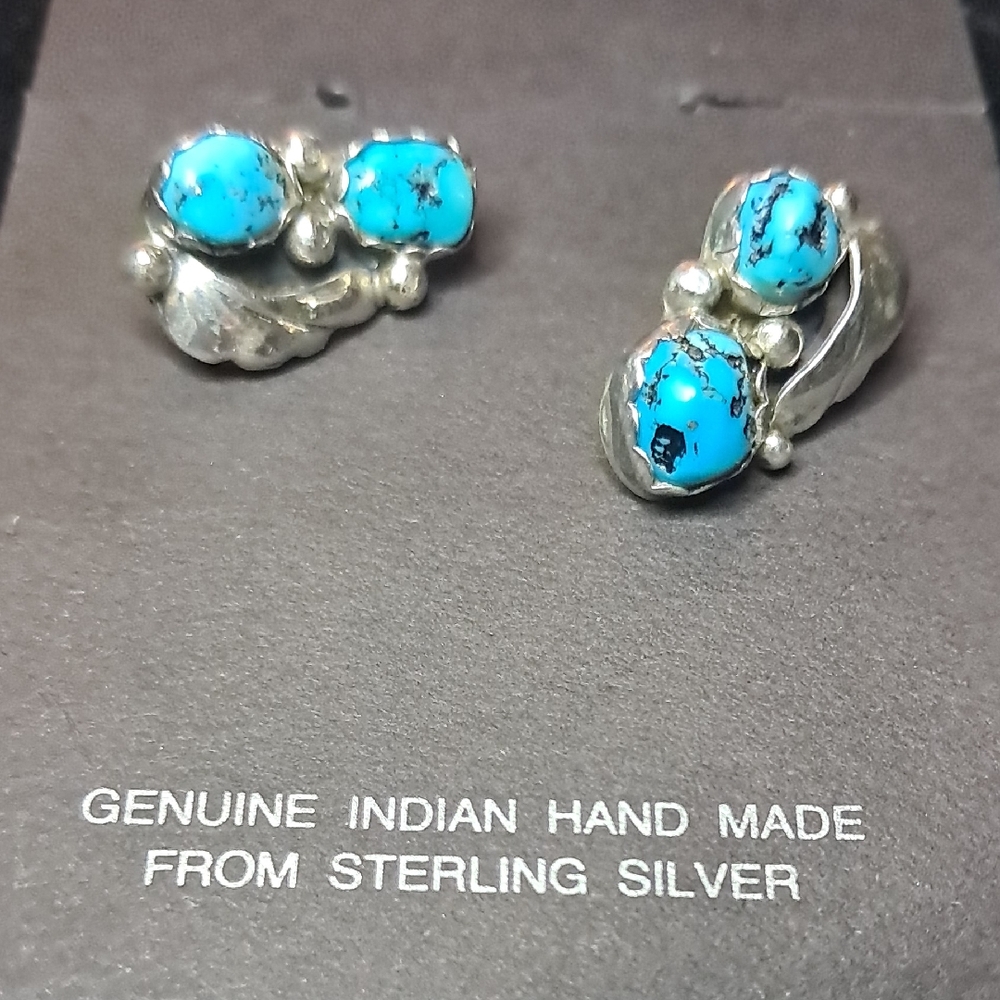 Navajo .925 Sterling / Turquoise Studs